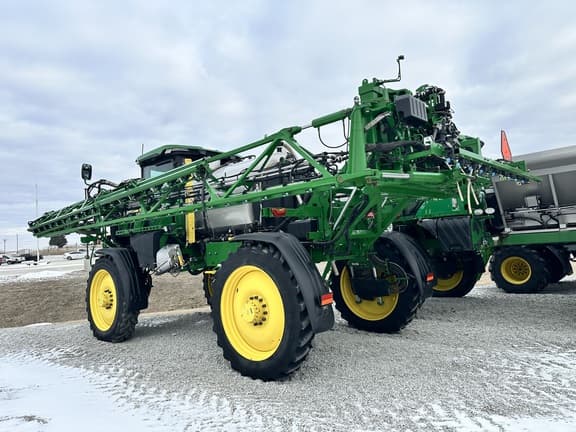 Image of John Deere 410R equipment image 4