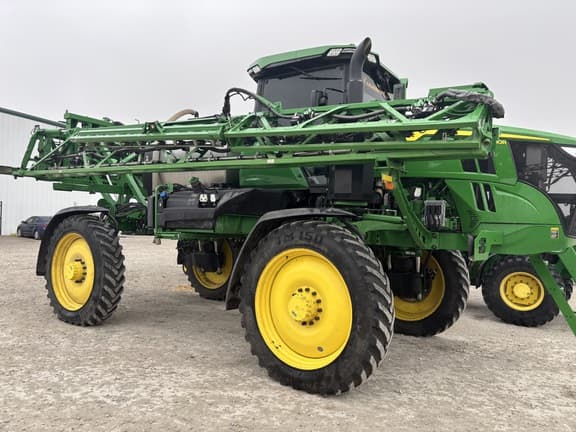 Image of John Deere 410R Image 1