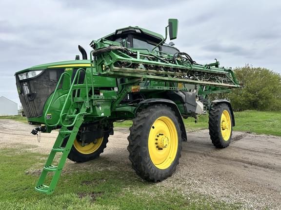 Image of John Deere 410R Primary image