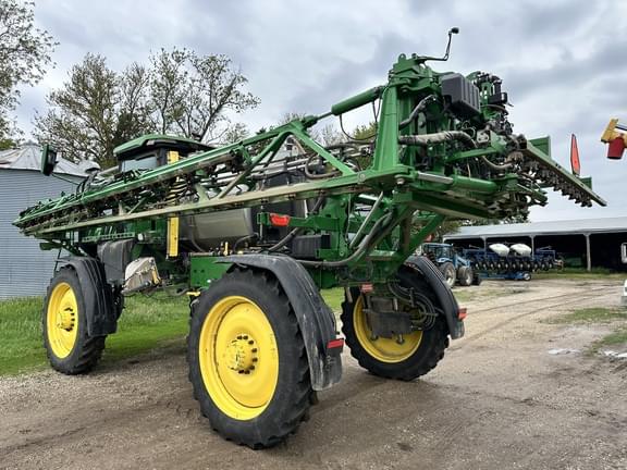 Image of John Deere 410R equipment image 3