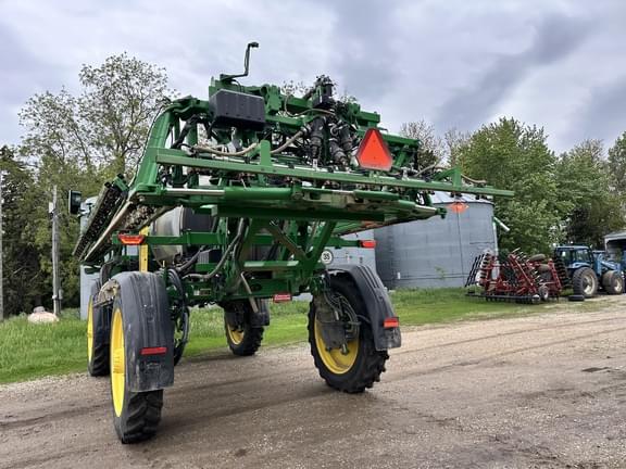 Image of John Deere 410R equipment image 4