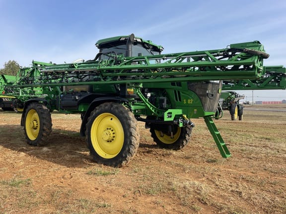 2023 John Deere 410R Equipment Image0