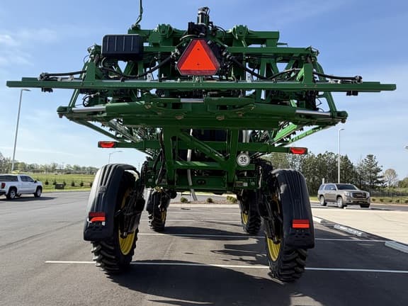 Image of John Deere 410R equipment image 1