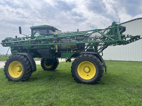 Image of John Deere 410R equipment image 3