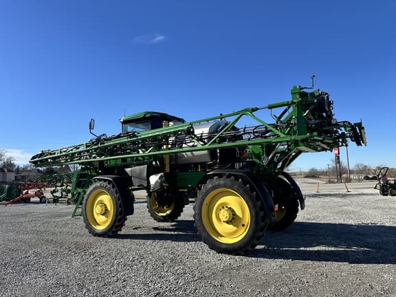 Image of John Deere 410R equipment image 3