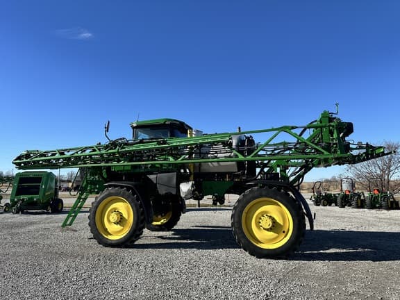 Image of John Deere 410R equipment image 2