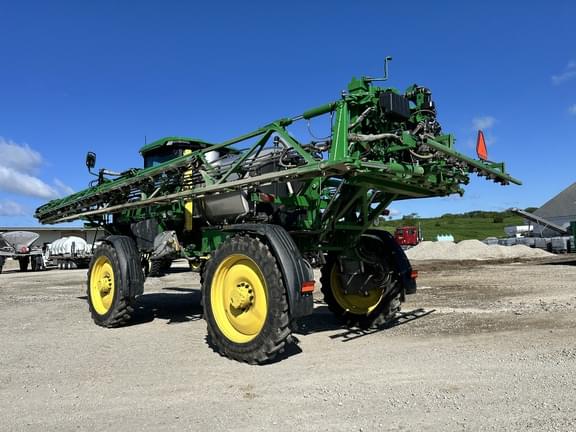 Image of John Deere 410R equipment image 3