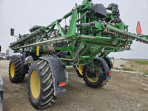 Image of John Deere 410R equipment image 3