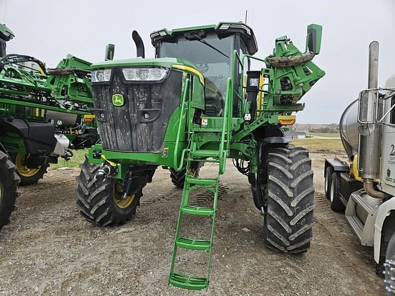 Image of John Deere 410R equipment image 1