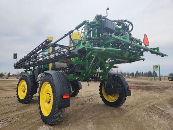 Image of John Deere 410R equipment image 2