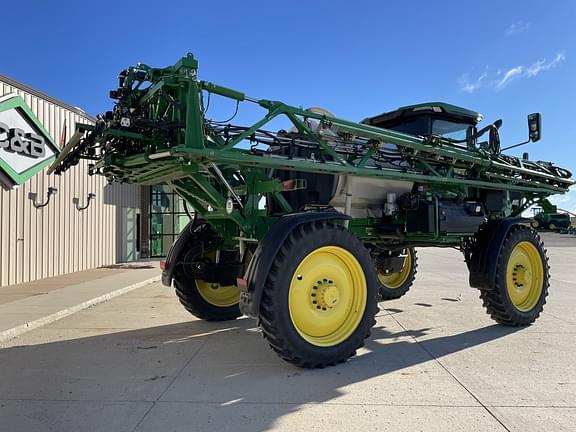 Image of John Deere 410R equipment image 4