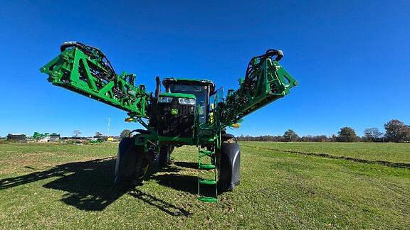 Image of John Deere 410R equipment image 1