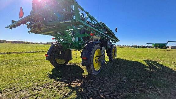 Image of John Deere 410R equipment image 2