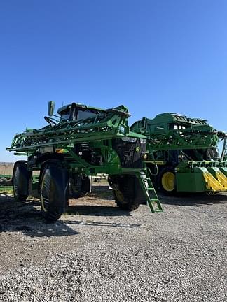 Image of John Deere 410R equipment image 1