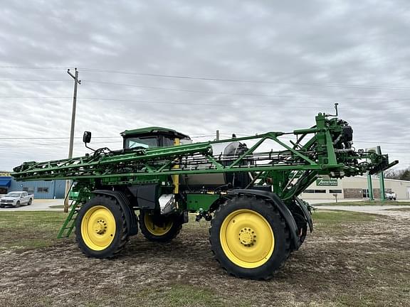 Image of John Deere 410R equipment image 4