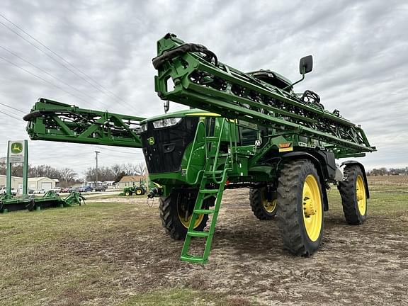 Image of John Deere 410R equipment image 1