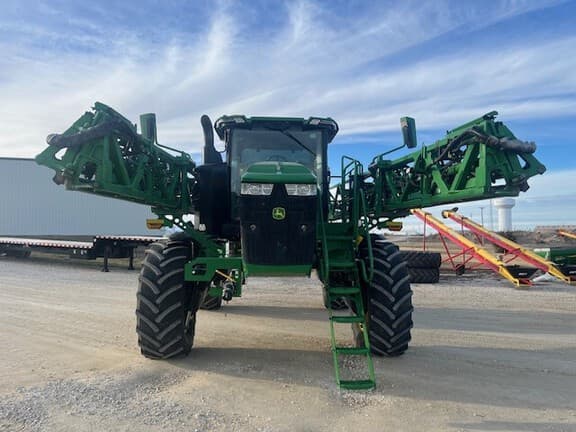 Image of John Deere 410R equipment image 1