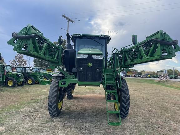 Image of John Deere 410R equipment image 3