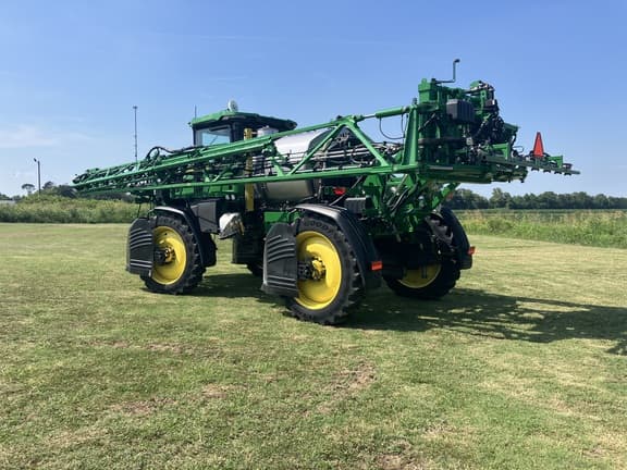 Image of John Deere 410R equipment image 1