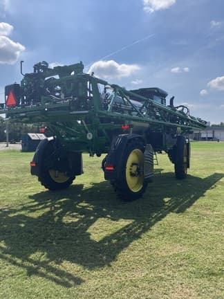 Image of John Deere 410R equipment image 3