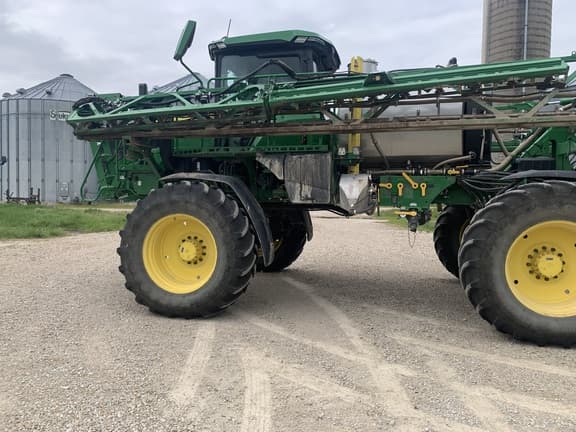 Image of John Deere 410R equipment image 2