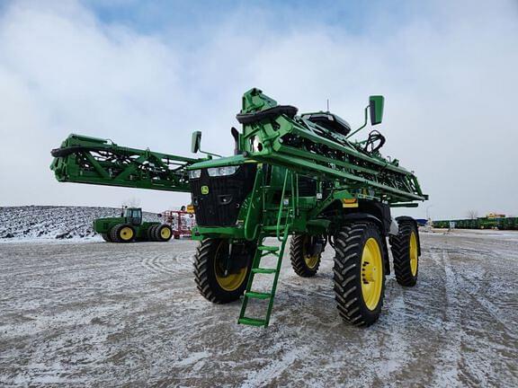 Image of John Deere 410R equipment image 1