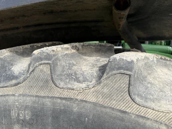 Image of John Deere 410R equipment image 3