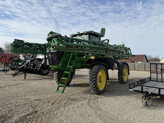 Image of John Deere 410R Primary image