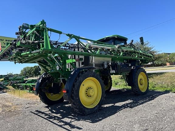 Image of John Deere 410R equipment image 2