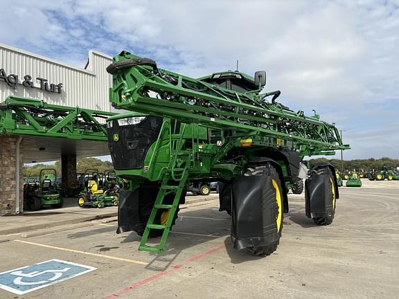 Image of John Deere 410R equipment image 1