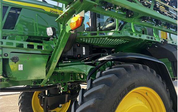 Image of John Deere 410R equipment image 4