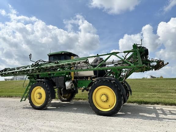 Image of John Deere 410R equipment image 2