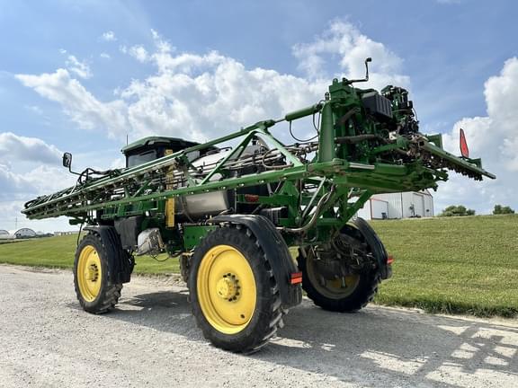 Image of John Deere 410R equipment image 3