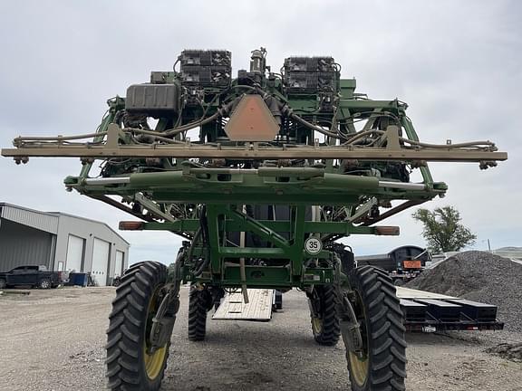 Image of John Deere 410R equipment image 4