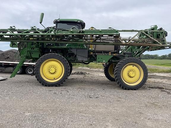Image of John Deere 410R equipment image 1