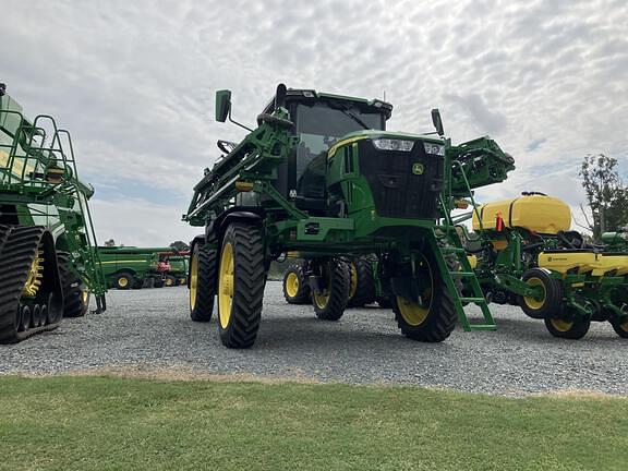 Image of John Deere 410R equipment image 1