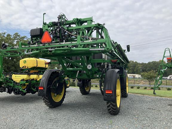 Image of John Deere 410R equipment image 4