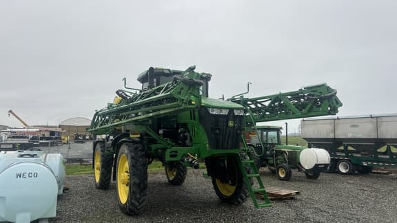 Image of John Deere 410R equipment image 4