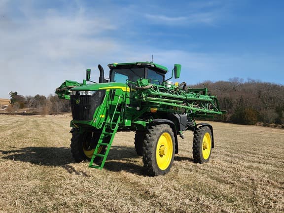 Image of John Deere 410R equipment image 1