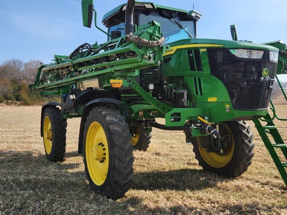 Image of John Deere 410R equipment image 4