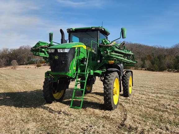 Image of John Deere 410R equipment image 2