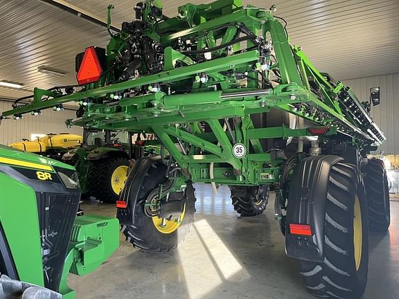 Image of John Deere 410R equipment image 2