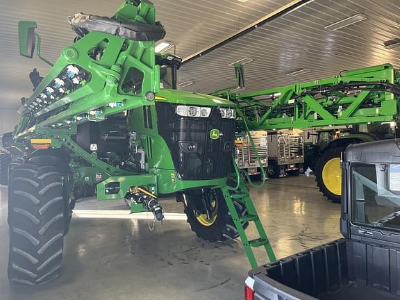 Image of John Deere 410R equipment image 1