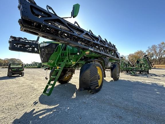 Image of John Deere 410R equipment image 4