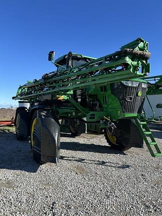 Image of John Deere 410R equipment image 2