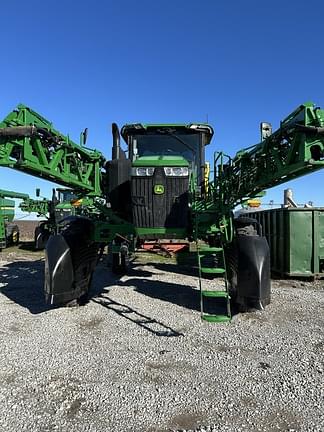 Image of John Deere 410R equipment image 1