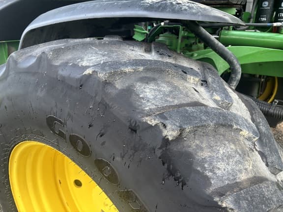Image of John Deere 410R equipment image 3