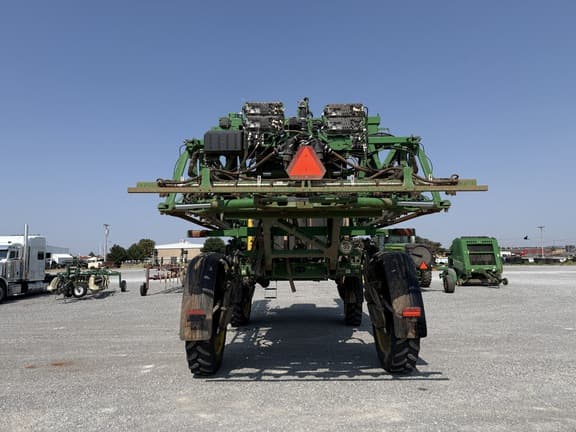 Image of John Deere 410R equipment image 3