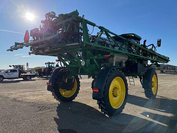 Image of John Deere 410R equipment image 4