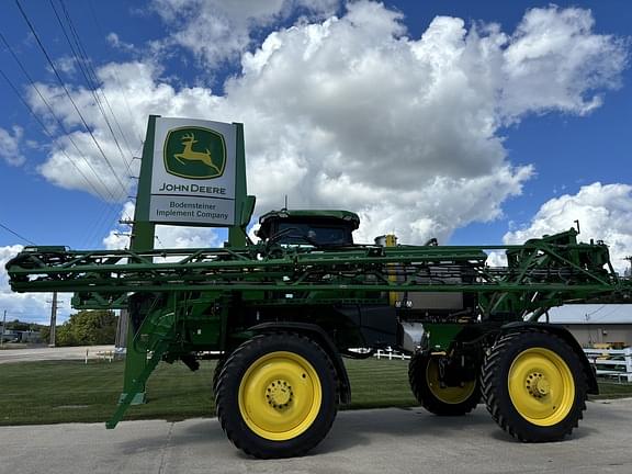 Image of John Deere 410R equipment image 1